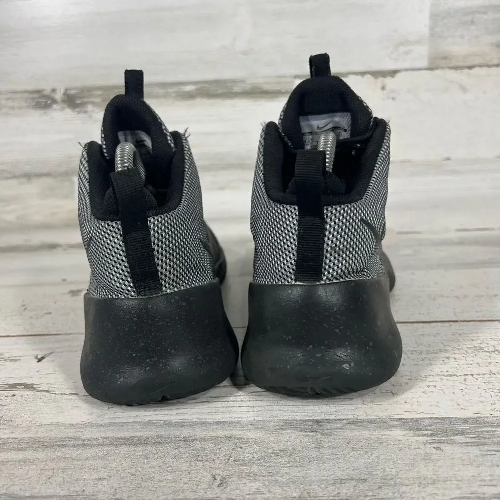 Nike womens hyperfresh